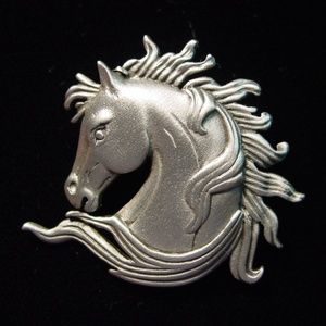 COPY - 🆕 'Wild Mane Horse' Pin Brooch